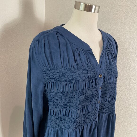 NEW Knox Rose Womens Plus 1X Blue Long Sleeve Button Front Top Smocked Blouse - Picture 2 of 9